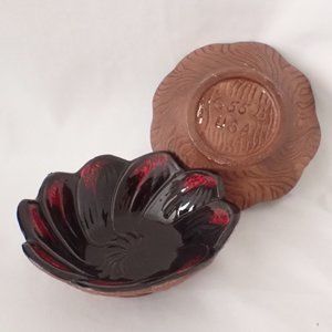 VINTAGE U.S.A. small dish set/2 Sequoia ware red flame glaze.#G55B.